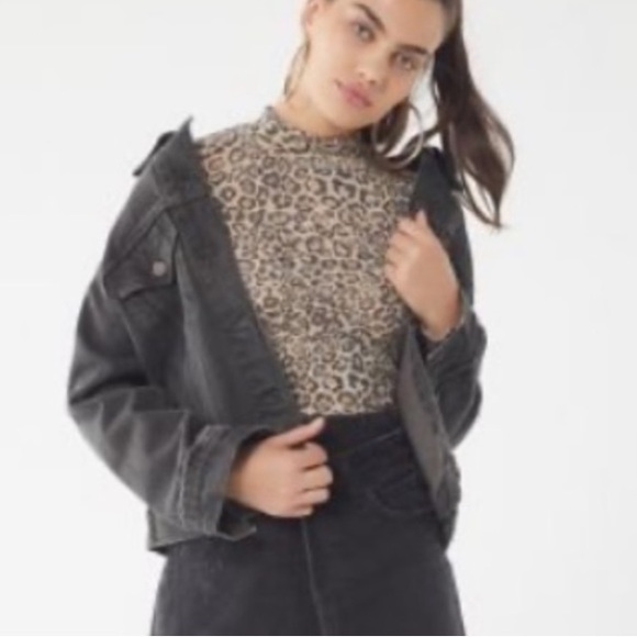 Urban Outfitters Leopard Cheetah Animal Print Turtleneck - Large - Picture 4 of 6